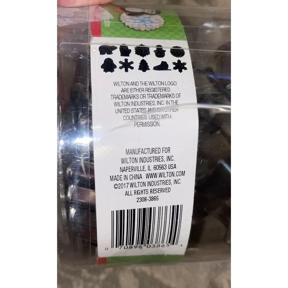 Wilton Holiday 10-Pc Christmas Cookie Cutter Set Metal‎ Holiday Baking